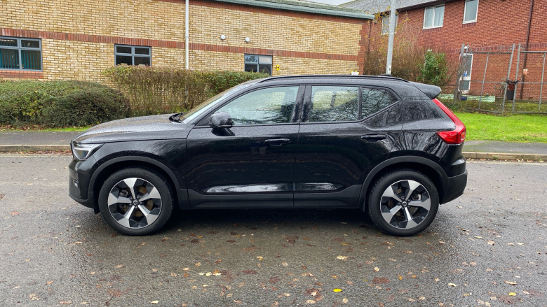 Volvo XC40 2.0 B4P Plus Dark 5dr Auto Petrol Estate